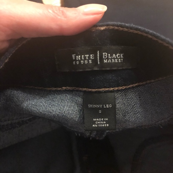 White house black market Jean capris size small - Picture 4 of 4